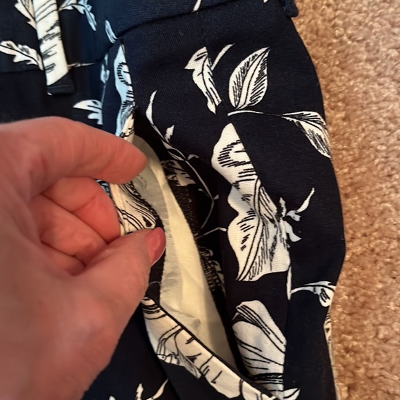 NWT Zara Tropical Chino Fit Ankle Pants - Picture 3 of 10